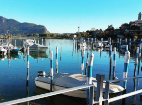Chez Ary: Sulla strada del Lago Clusane